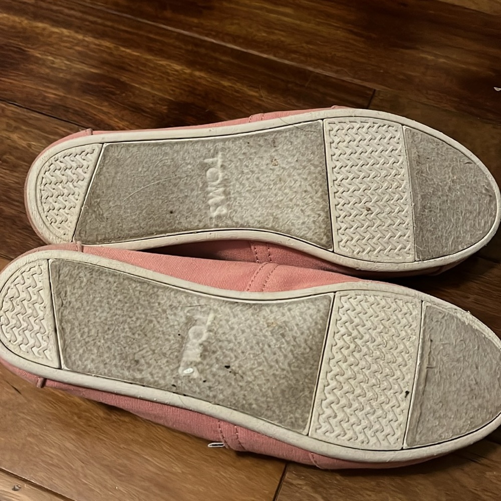 TOMS Women's Pink Slip-On Shoes 7.5 - Picture 6 of 6